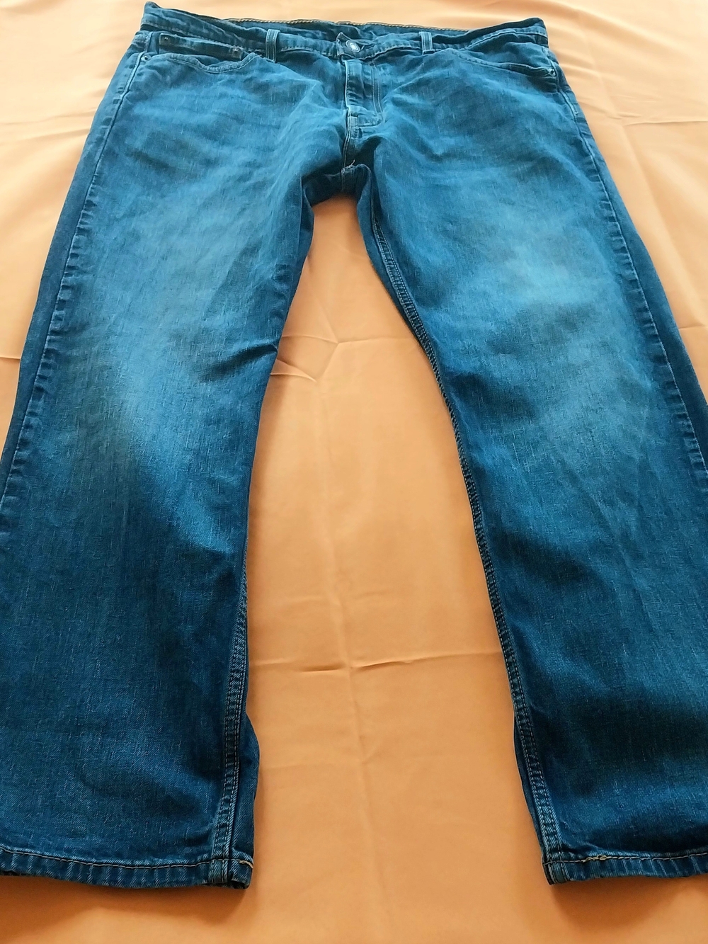 Levi's 569 Loose Straight Jeans (36x32) – Classic Blue